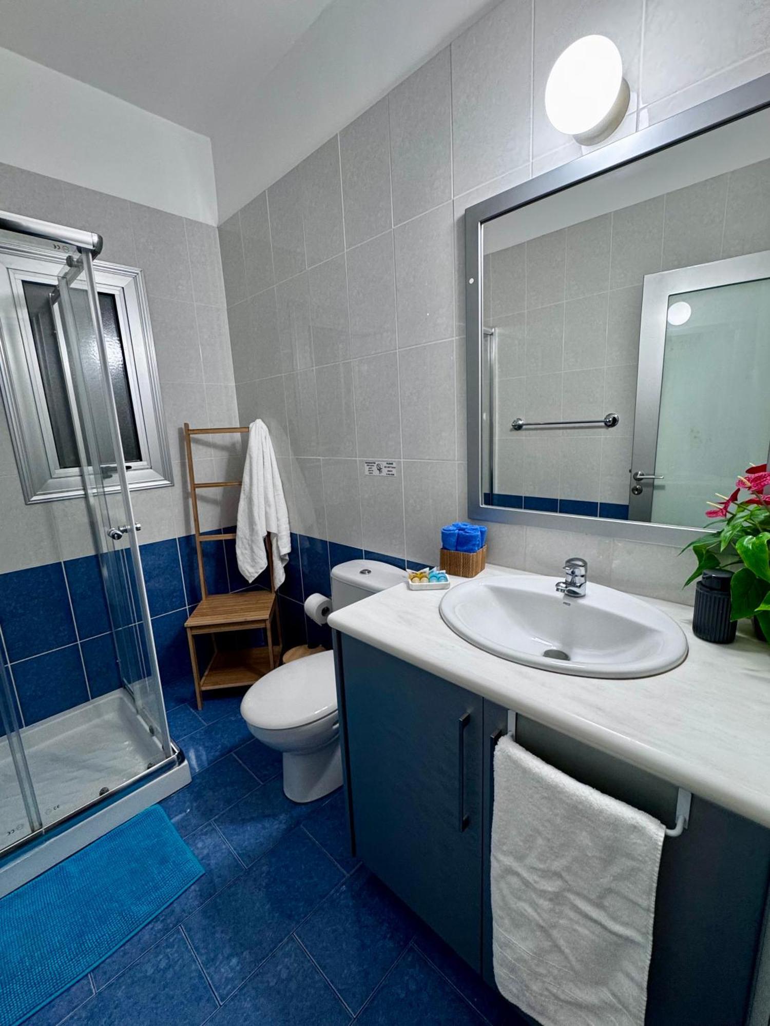 Lovely Studio Apartment In Pafos Exterior foto